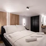 E56 - Grand Boulevard Heritage - Location By Bqa Budapest