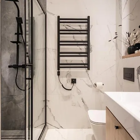 דירה E56 - Grand Boulevard Heritage - Location By Bqa בודפשט