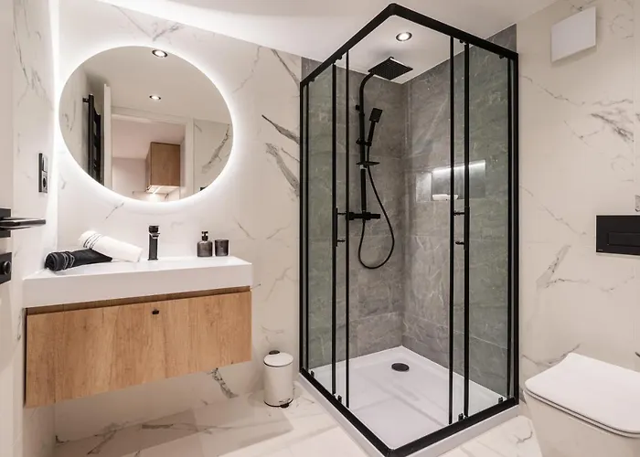E56 - Grand Boulevard Heritage - Location By Bqa Apartment *