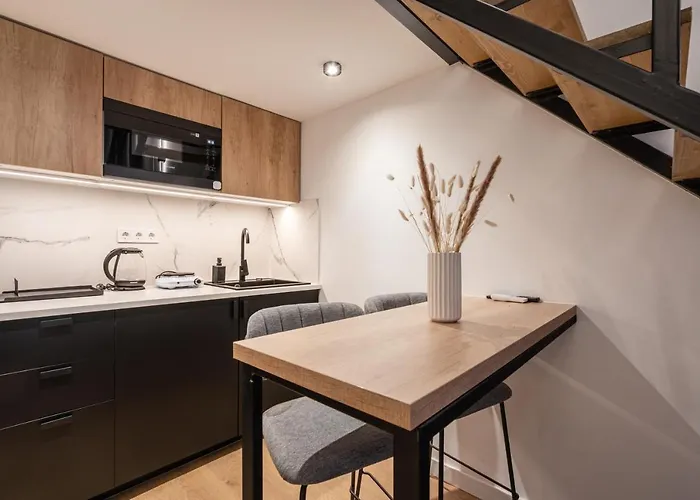 E56 - Grand Boulevard Heritage - Location By Bqa Budapest
