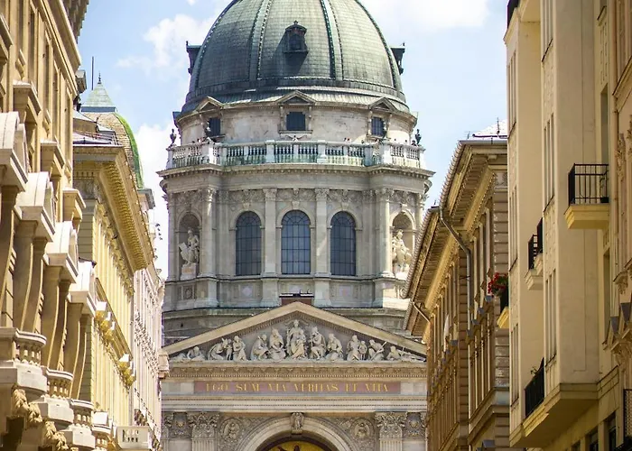 E56 - Grand Boulevard Heritage - Location By Bqa * Budapest